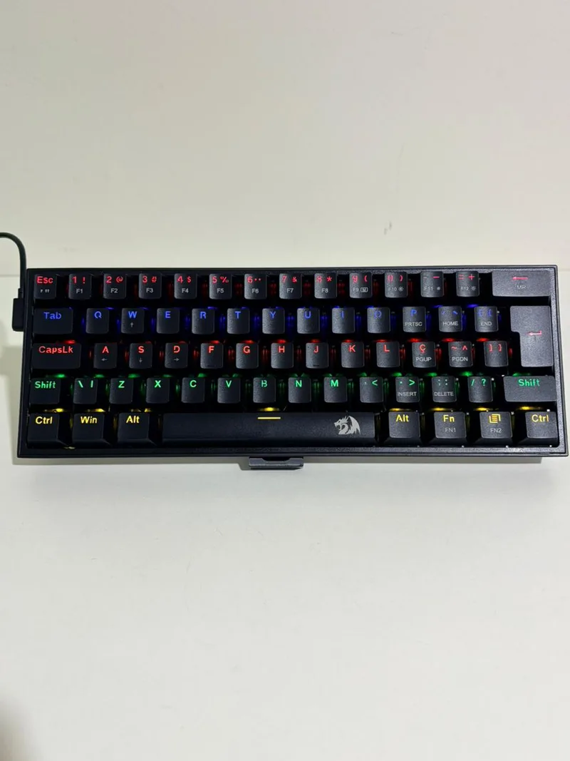 Teclado Redragon Fizz Rainbow K617-R-B Switch Brown