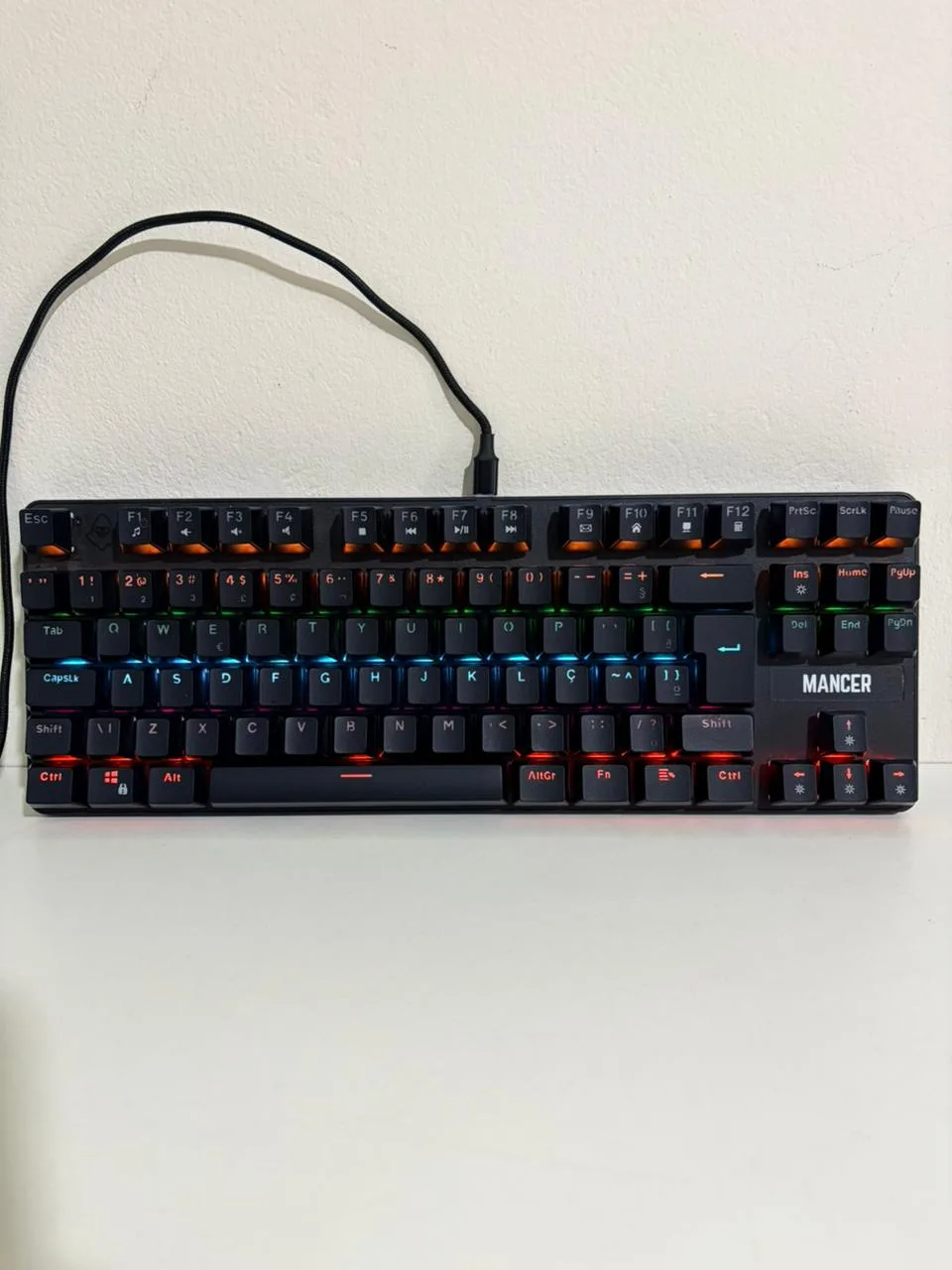 Teclado Mancer Shade MK3 MCR-SHM3-RBW01RD Switch Red